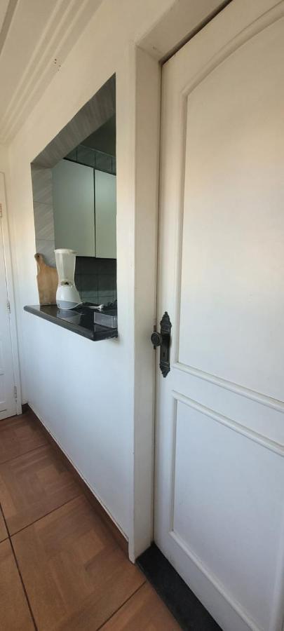 Апартаменты Cantinho Do Sossego, A 2 Km Da Praia De Itapua, No Centro Da Cidade, Wifi, Ideal Para Casal Вила-Велья Экстерьер фото